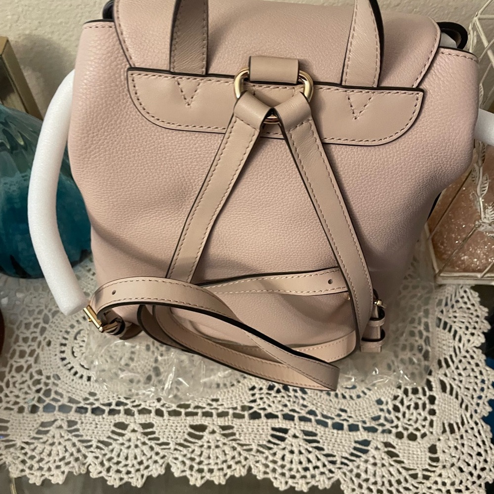 Michael Kors Blush Pink Leather Backpack NWOT - Picture 5 of 16